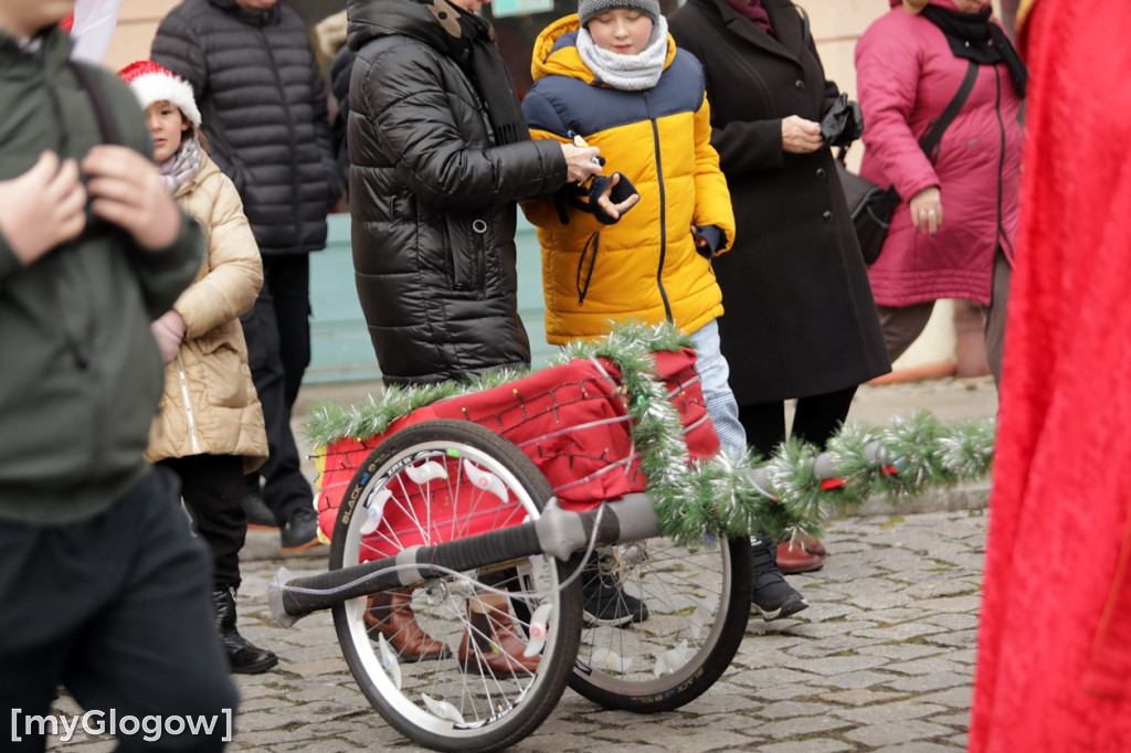 Orszak św. Mikołaja przeszedł ulicami miasta
