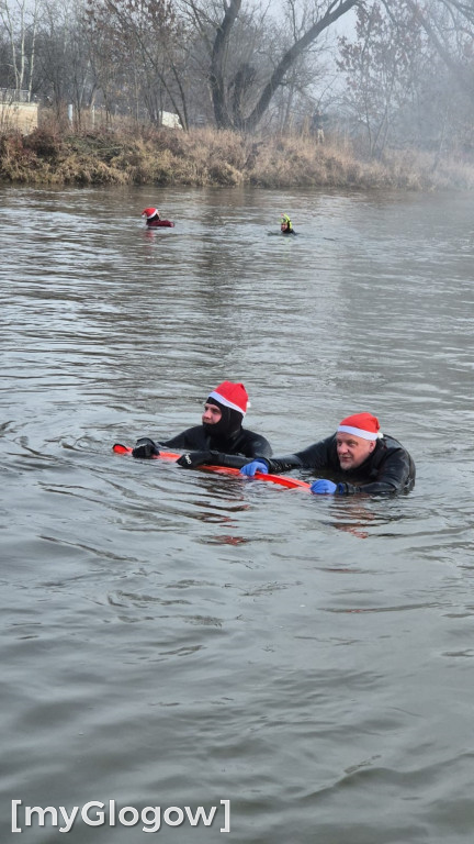 Mikołajkowy Spływ Płetwonurków