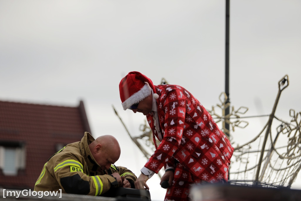Mikołaje na rowerach ruszyły z pomocą