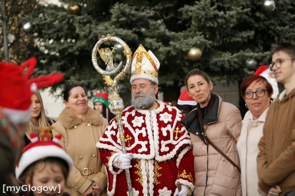 Mikołaje na rowerach ruszyły z pomocą