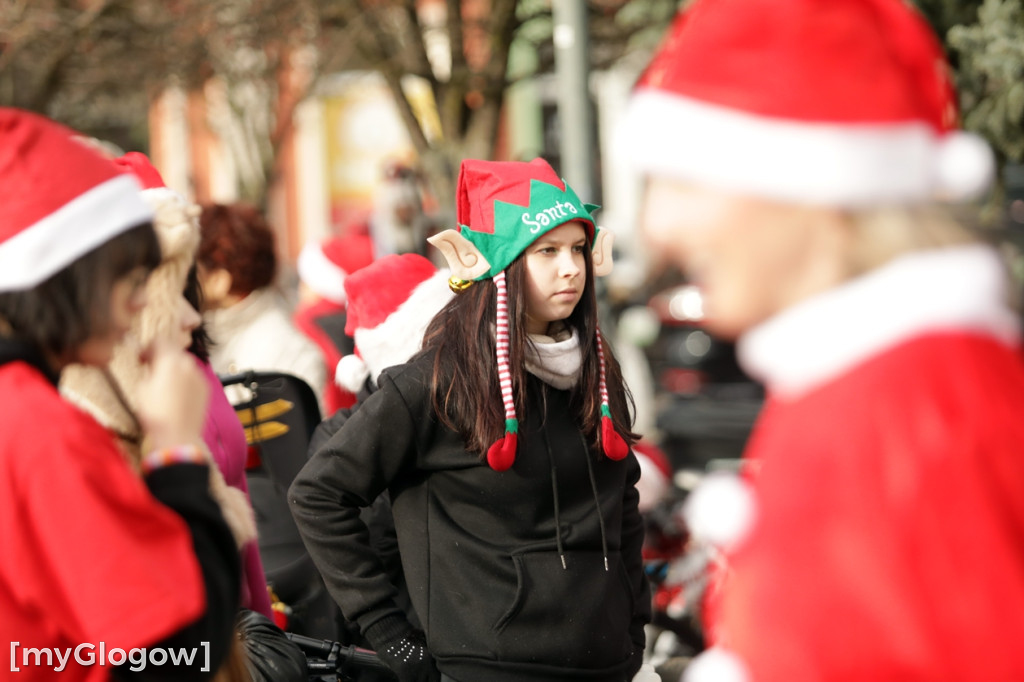 Mikołaje na rowerach ruszyły z pomocą