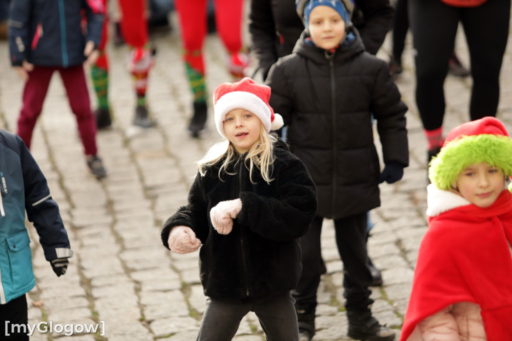 Mikołaje na rowerach ruszyły z pomocą