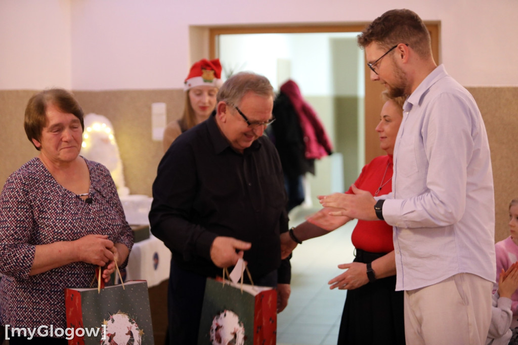 Wigilijne spotkanie seniorów na koniec programu