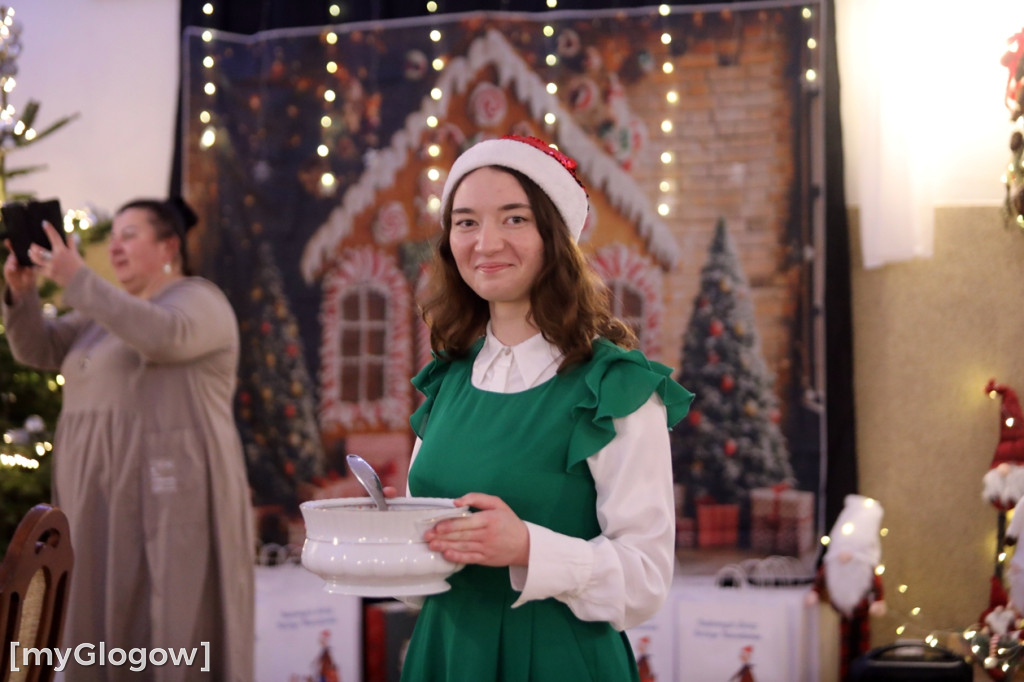 Wigilijne spotkanie seniorów na koniec programu