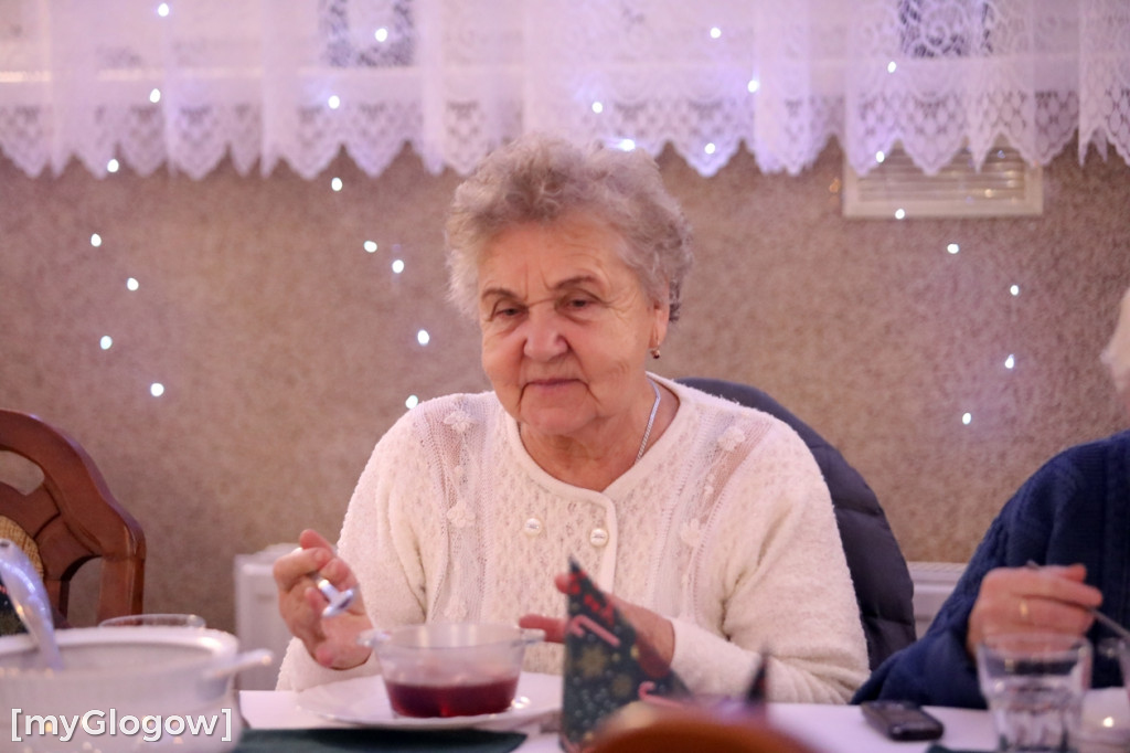 Wigilijne spotkanie seniorów na koniec programu