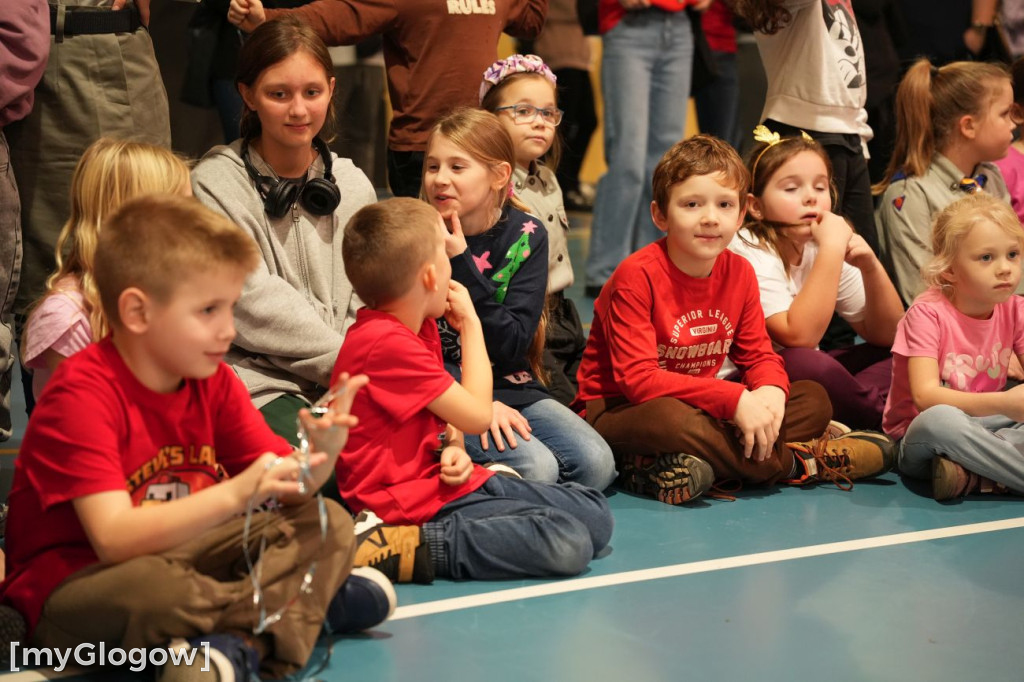 Maraton tańca i kiermasz w SP 8