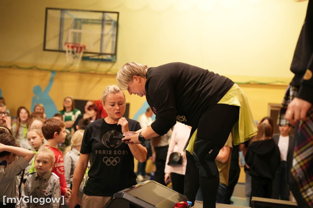 Maraton tańca i kiermasz w SP 8