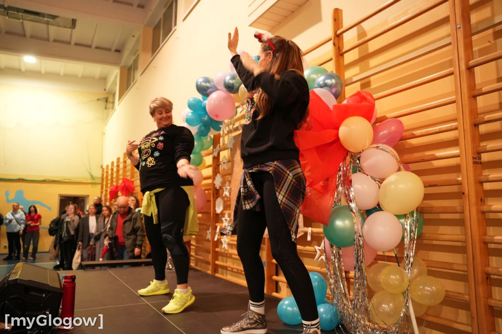 Maraton tańca i kiermasz w SP 8