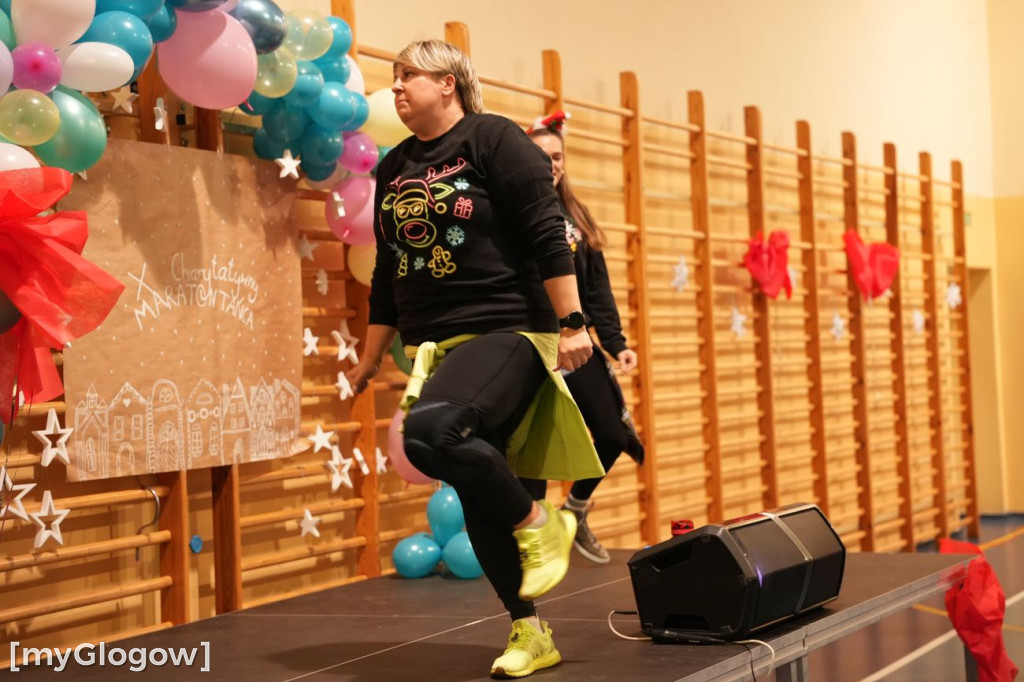 Maraton tańca i kiermasz w SP 8