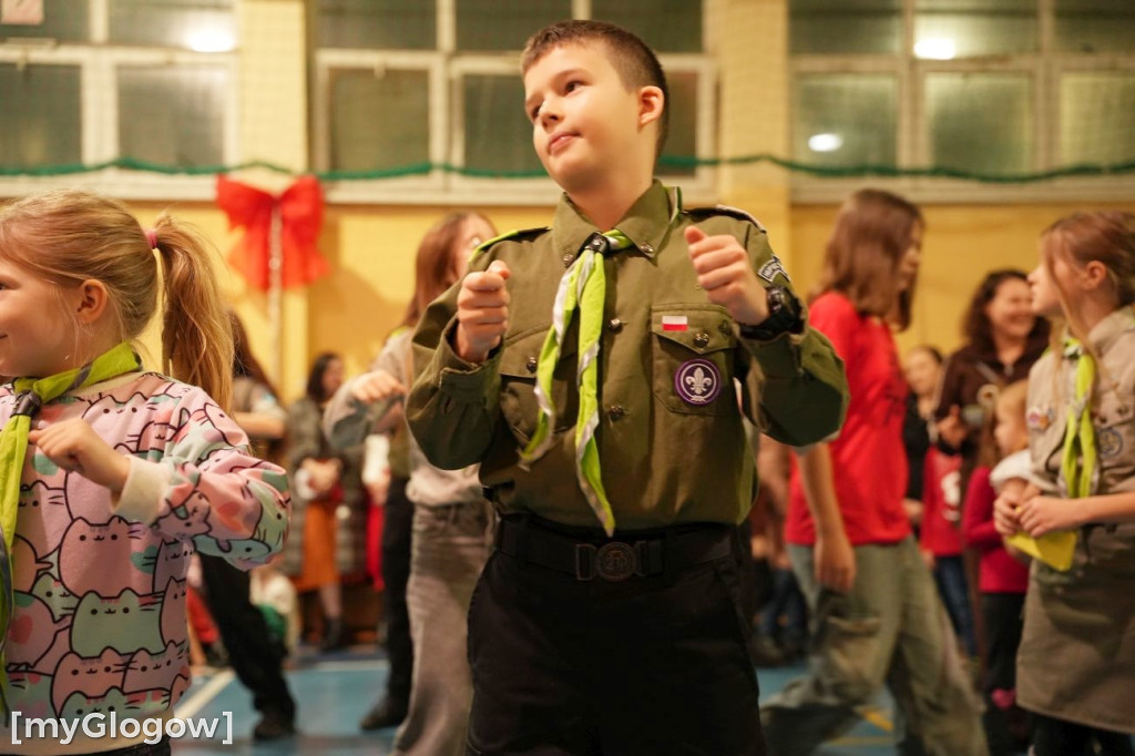 Maraton tańca i kiermasz w SP 8