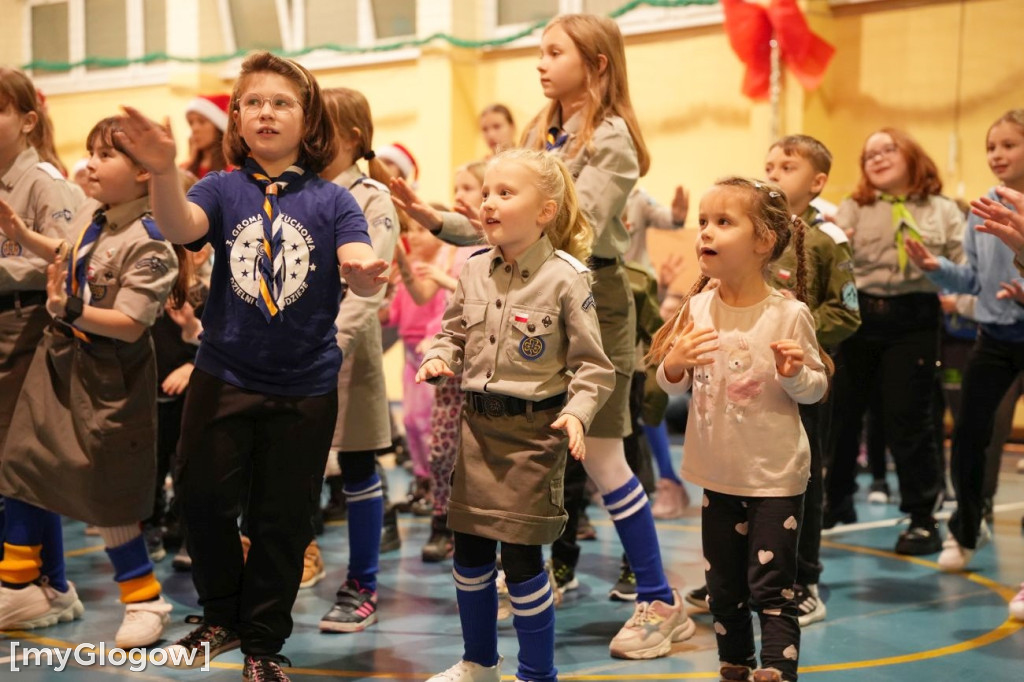 Maraton tańca i kiermasz w SP 8