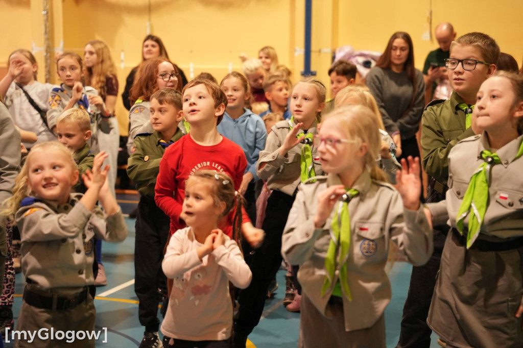 Maraton tańca i kiermasz w SP 8