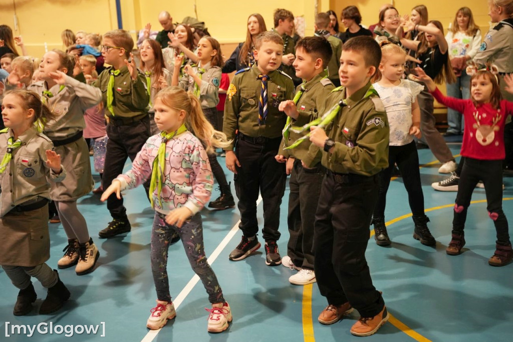 Maraton tańca i kiermasz w SP 8