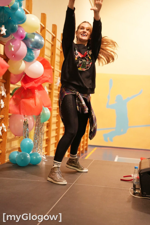 Maraton tańca i kiermasz w SP 8