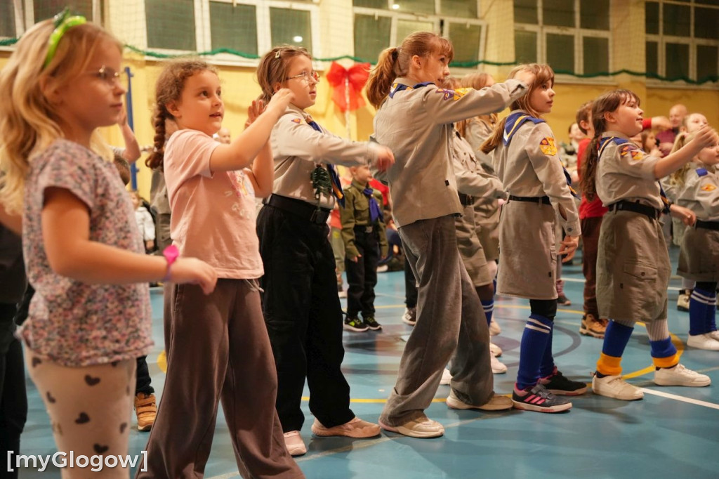 Maraton tańca i kiermasz w SP 8