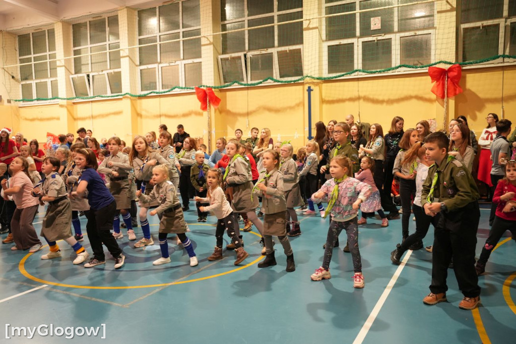 Maraton tańca i kiermasz w SP 8