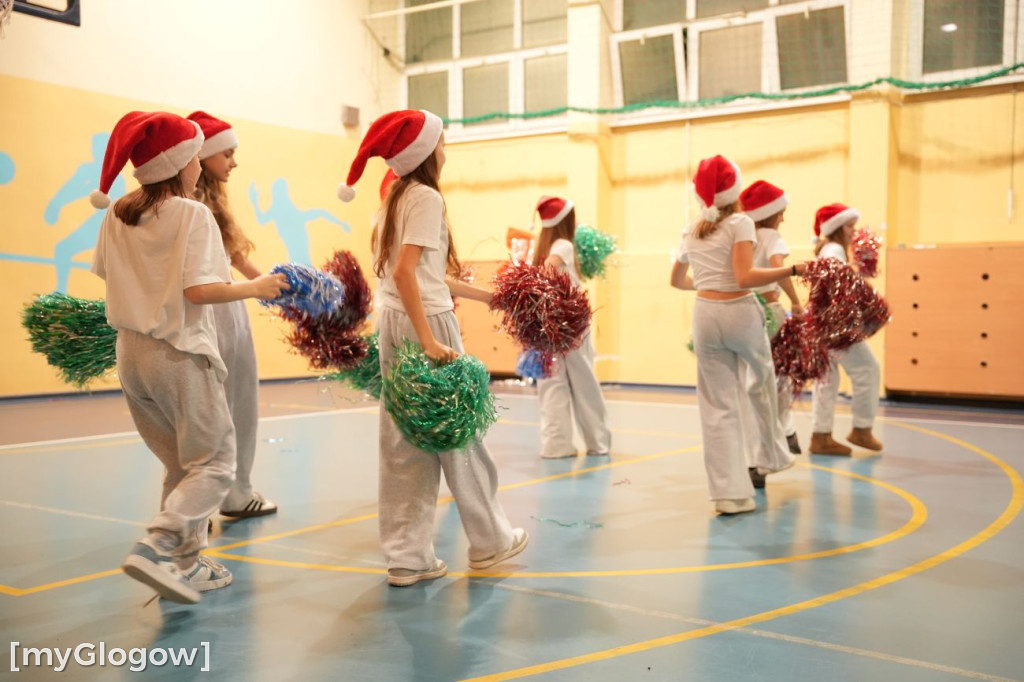 Maraton tańca i kiermasz w SP 8