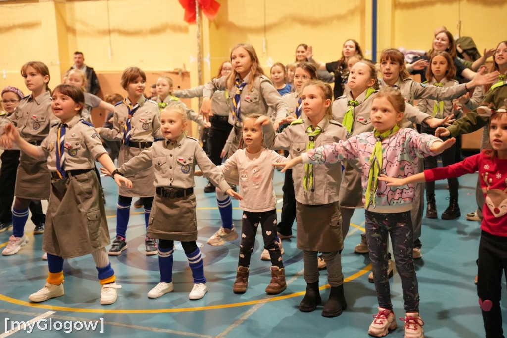 Maraton tańca i kiermasz w SP 8