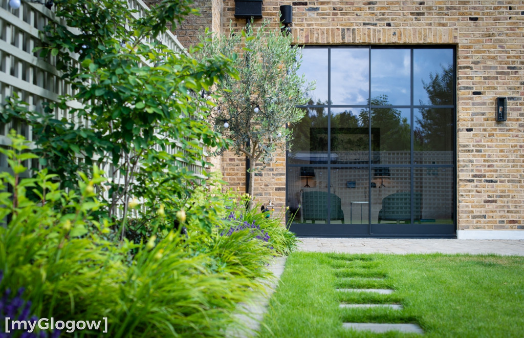 Fabryka okien: jakość z lokalnym sercem