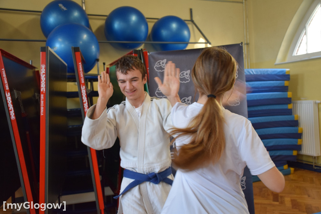 Samoobrona w I LO w Głogowie