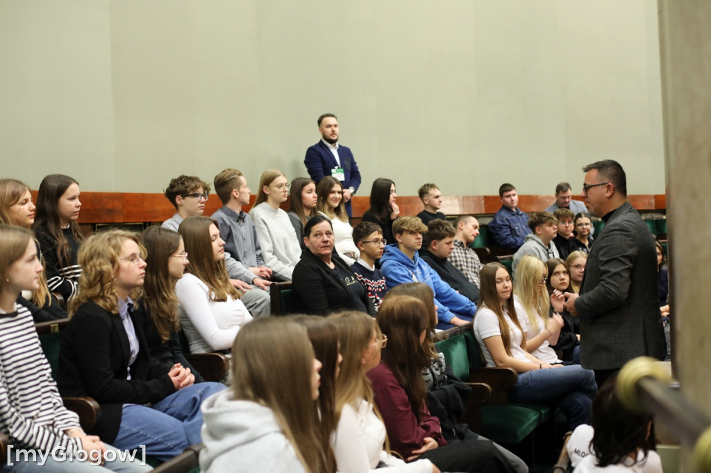 Młodzież z powiatu głogowskiego w Sejmie RP