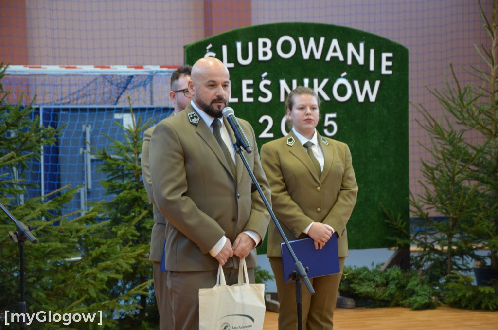 Pasowanie przyszłych leśników w Głogowie