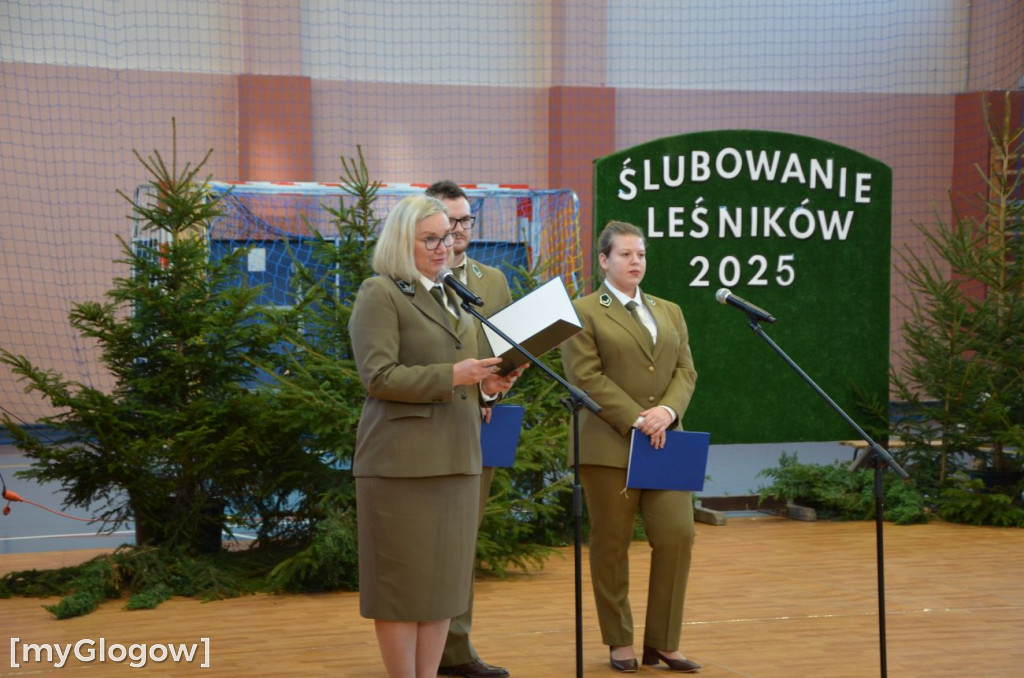 Pasowanie przyszłych leśników w Głogowie
