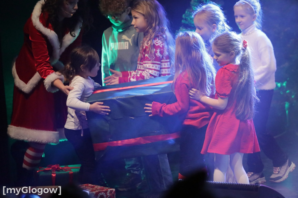 Ale to była zabawa dla dzieci w teatrze!