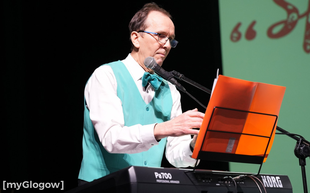 Seniorów spotkanie z kolędą w MOK