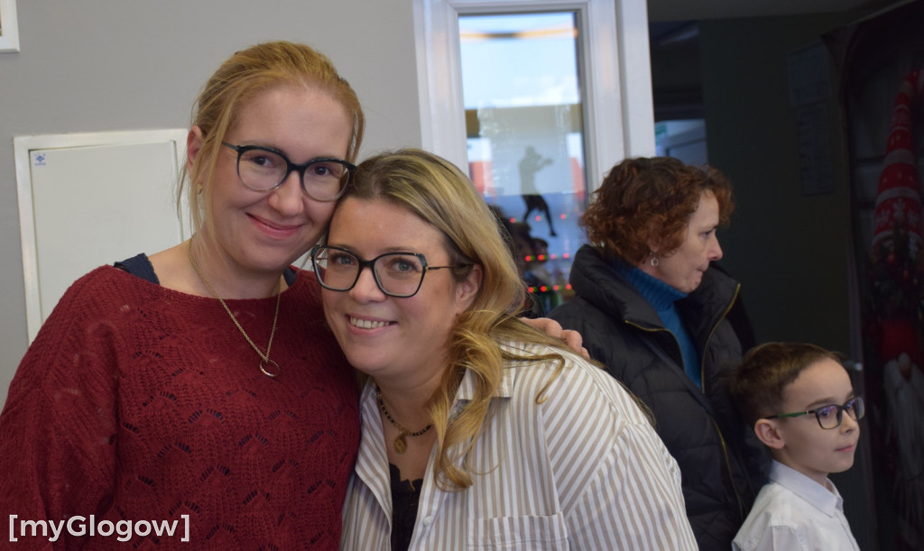 Świąteczny kiermasz w szkole w Białołęce