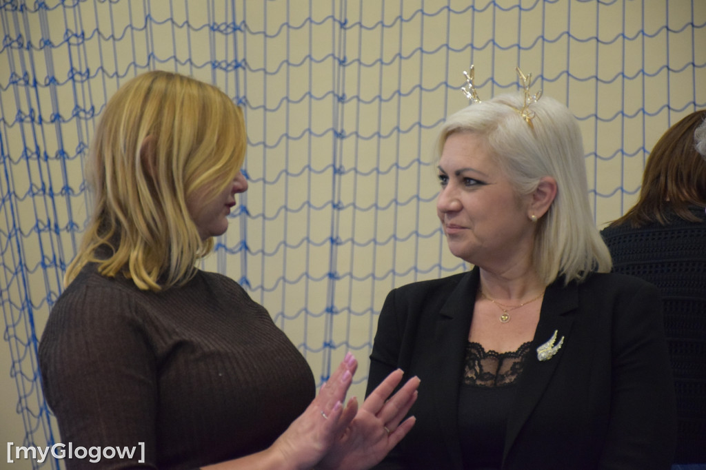 Świąteczny kiermasz w szkole w Białołęce