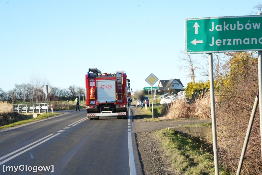 Kolizja mercedesów w Łągoszowie Małym