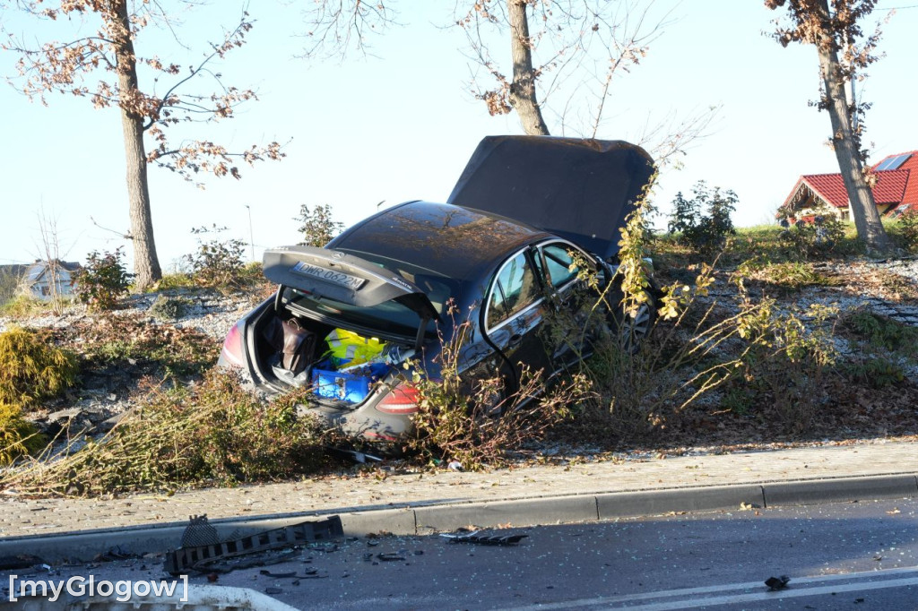 Kolizja mercedesów w Łągoszowie Małym