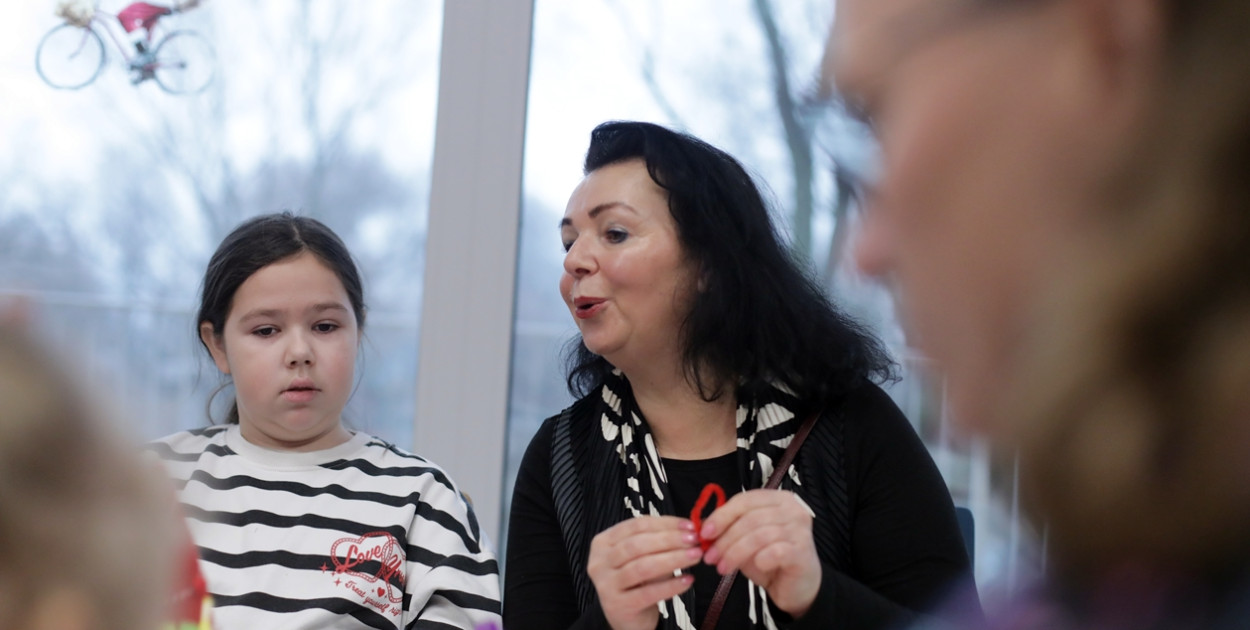 Wróciła tradycja malowania kartek na święta