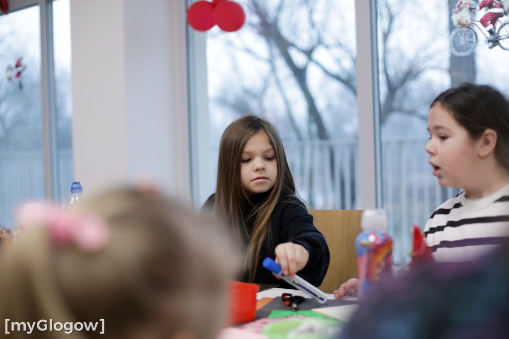 Wróciła tradycja malowania kartek na święta