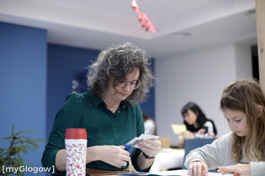 Wróciła tradycja malowania kartek na święta