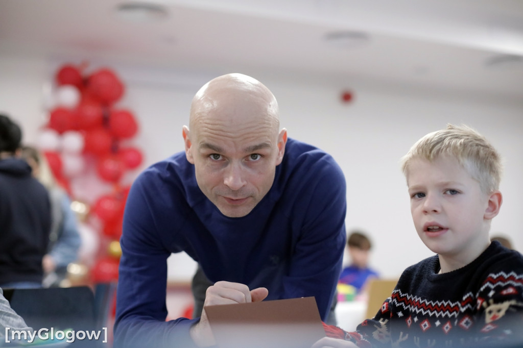 Wróciła tradycja malowania kartek na święta