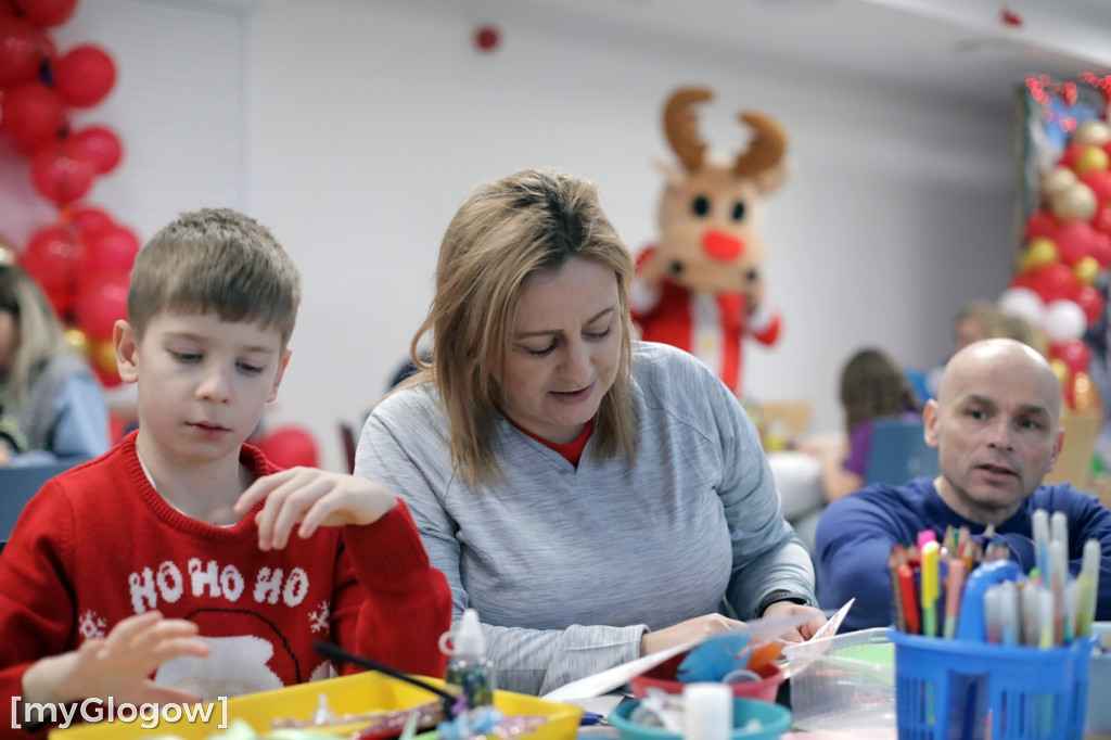 Wróciła tradycja malowania kartek na święta