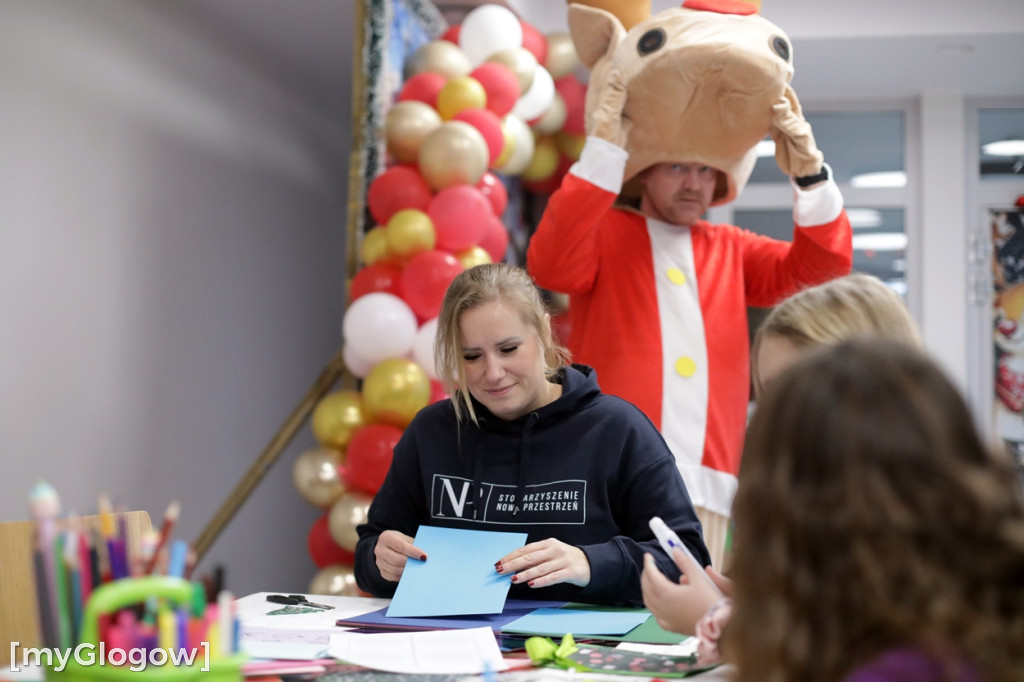 Wróciła tradycja malowania kartek na święta