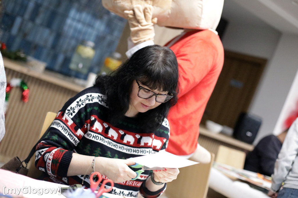 Wróciła tradycja malowania kartek na święta