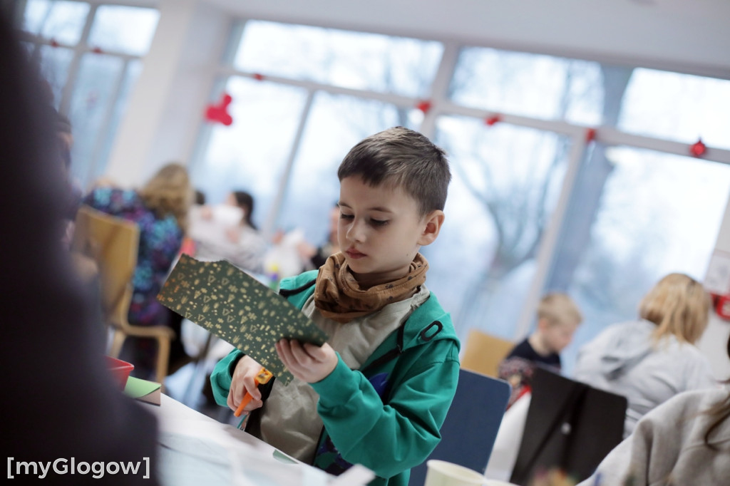 Wróciła tradycja malowania kartek na święta