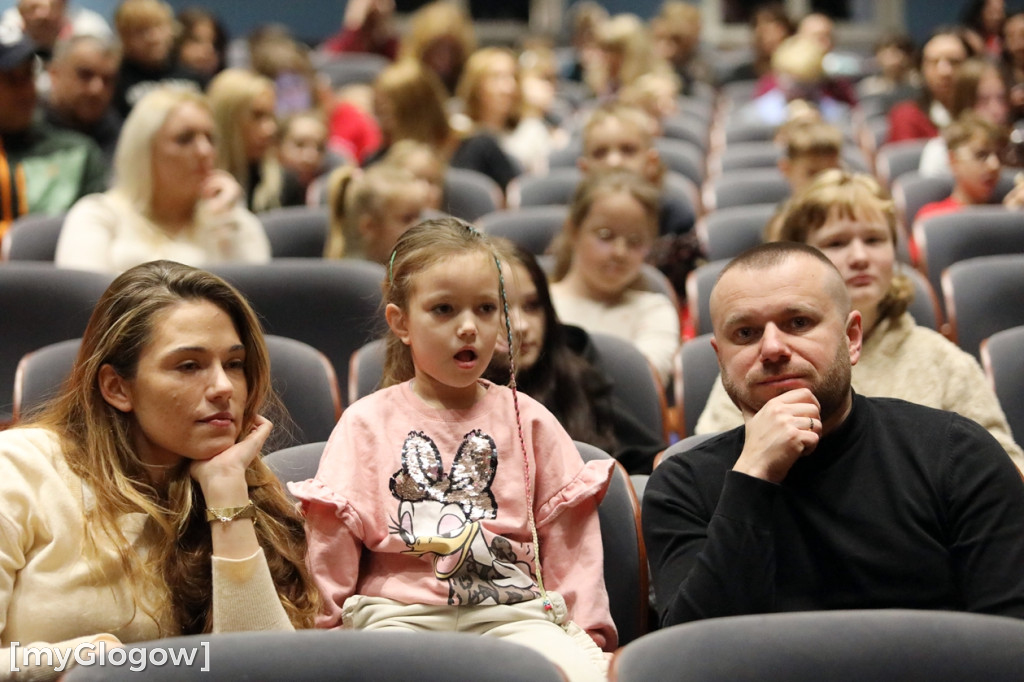 Świąteczny spektakl dla dzieci w teatrze