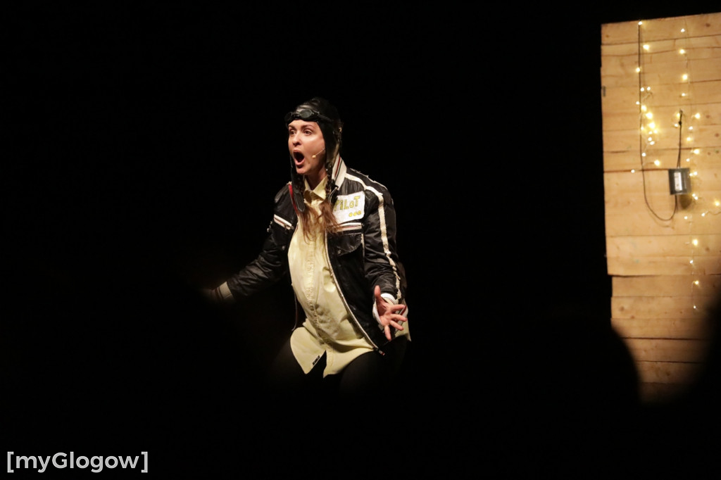 Świąteczny spektakl dla dzieci w teatrze