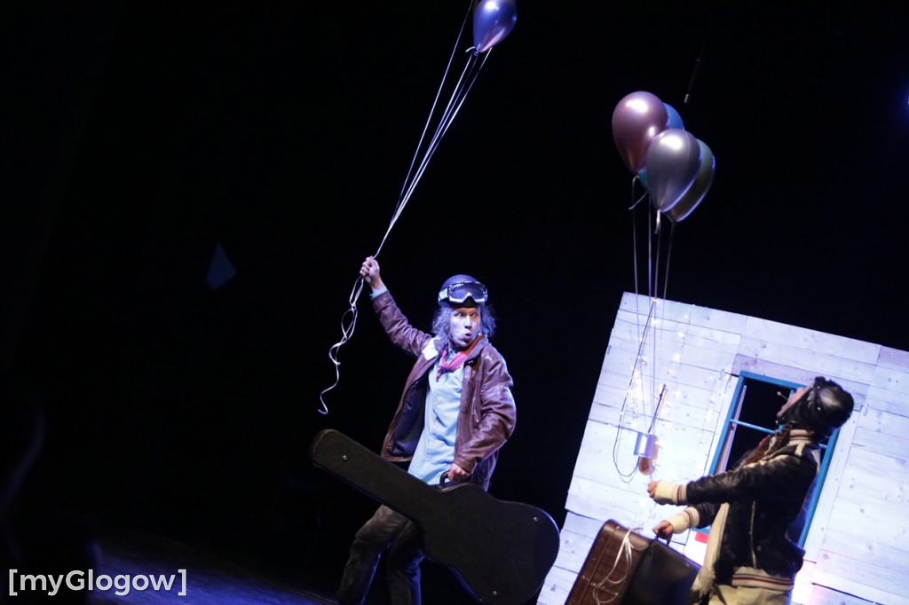 Świąteczny spektakl dla dzieci w teatrze