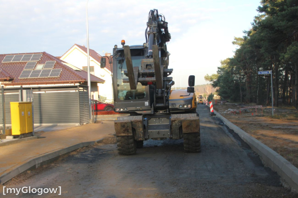 Budują drogi w Sławie