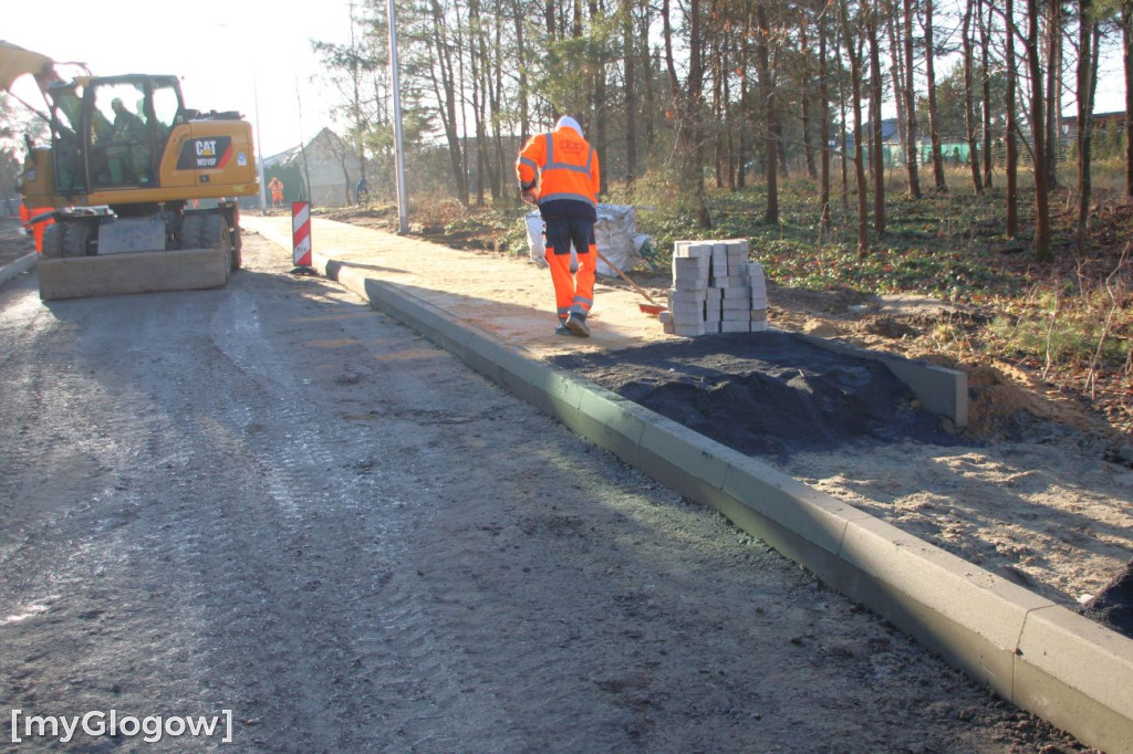 Budują drogi w Sławie