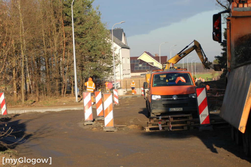 Budują drogi w Sławie