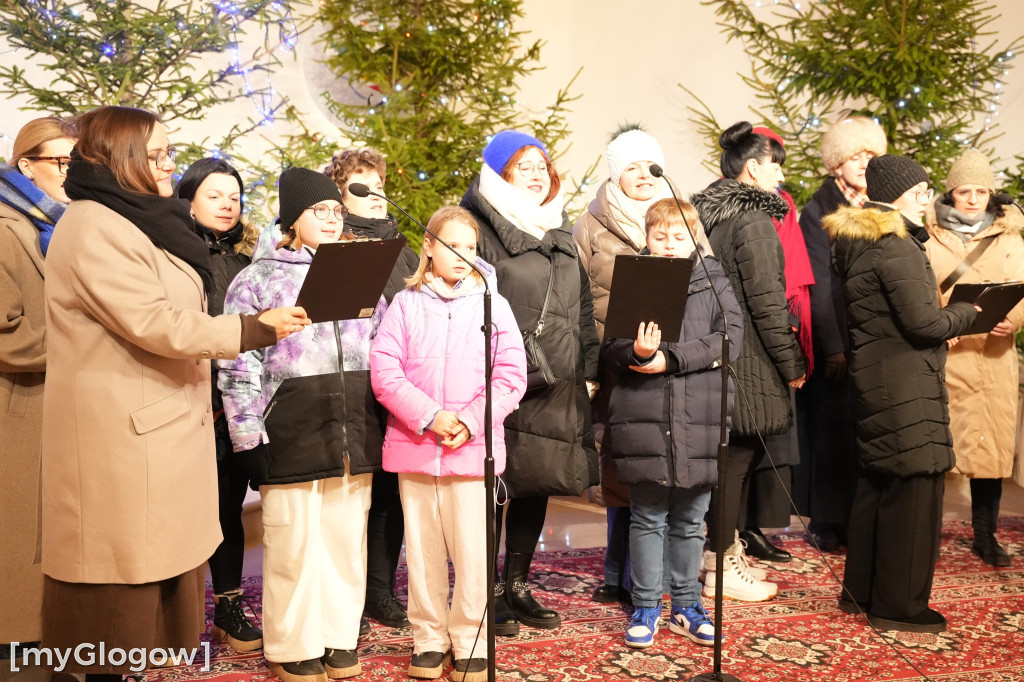 Pasterka w kolegiacie z udziałem biskupa