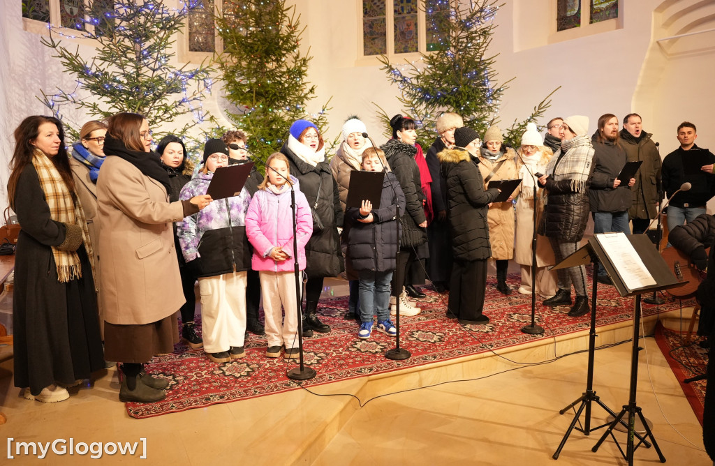 Pasterka w kolegiacie z udziałem biskupa
