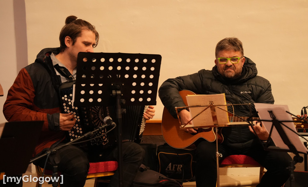 Pasterka w kolegiacie z udziałem biskupa